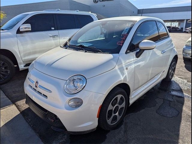 2017 FIAT 500e Base