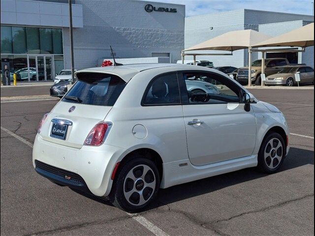 2017 FIAT 500e Base