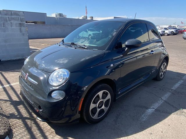 2017 FIAT 500e Base