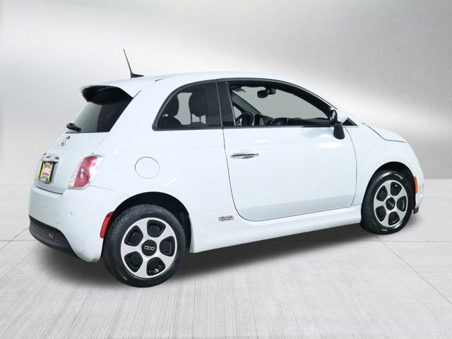 2017 FIAT 500e Base