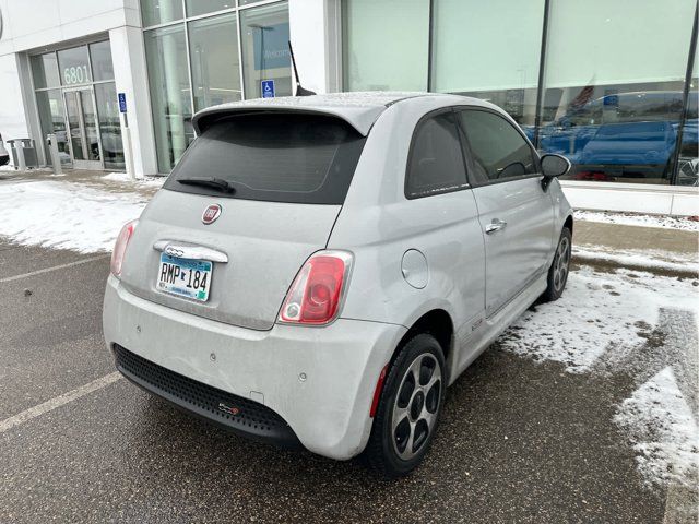 2017 FIAT 500e Base