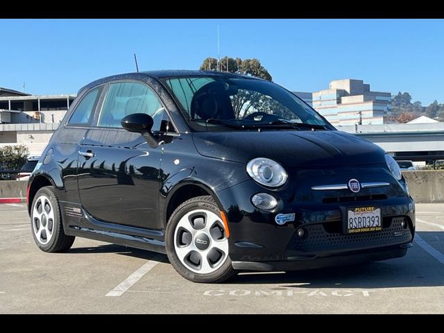 2017 FIAT 500e Base