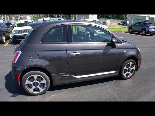 2017 FIAT 500e Base