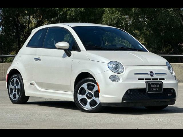 2017 FIAT 500e Base