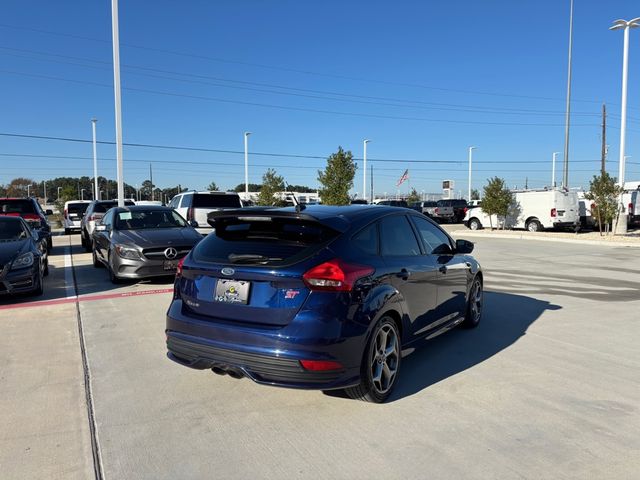 2017 Ford Focus ST