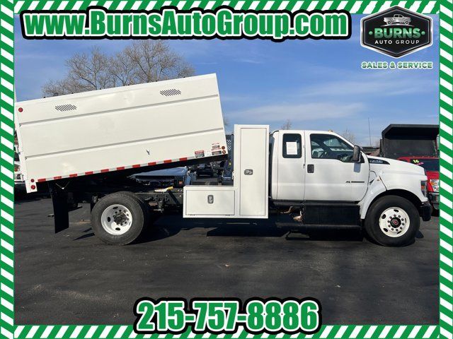 2017 Ford F-750 Straight Frame