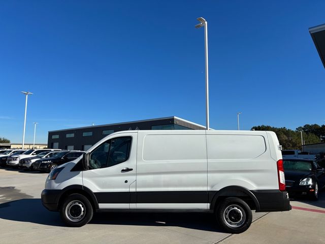 2017 Ford Transit Base