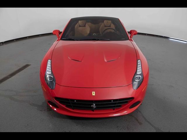 2017 Ferrari California T Base