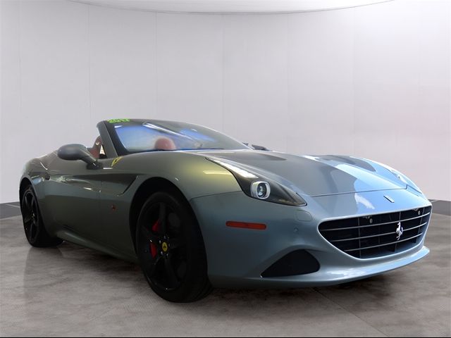 2017 Ferrari California T Base