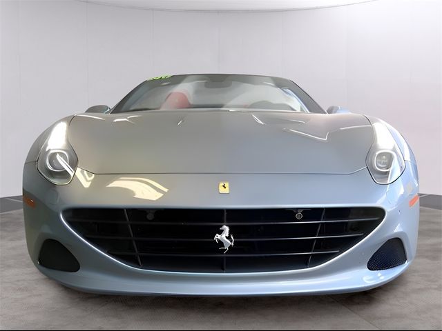 2017 Ferrari California T Base