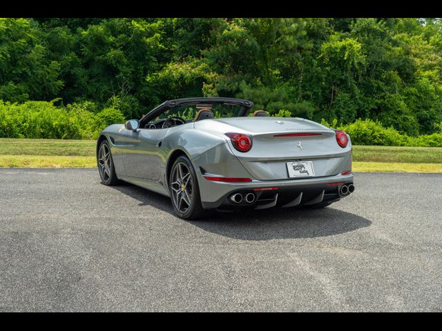 2017 Ferrari California T Base