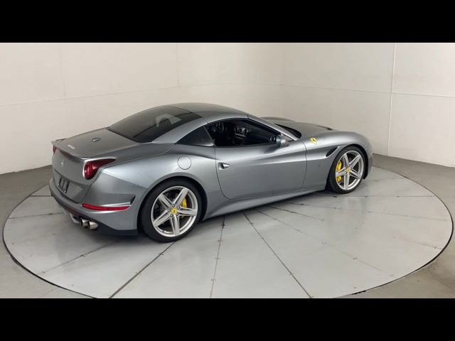 2017 Ferrari California T Base