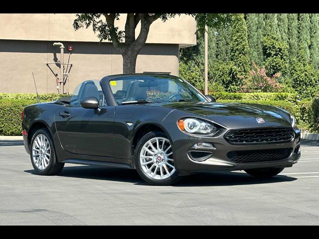 2017 FIAT 124 Spider Classica