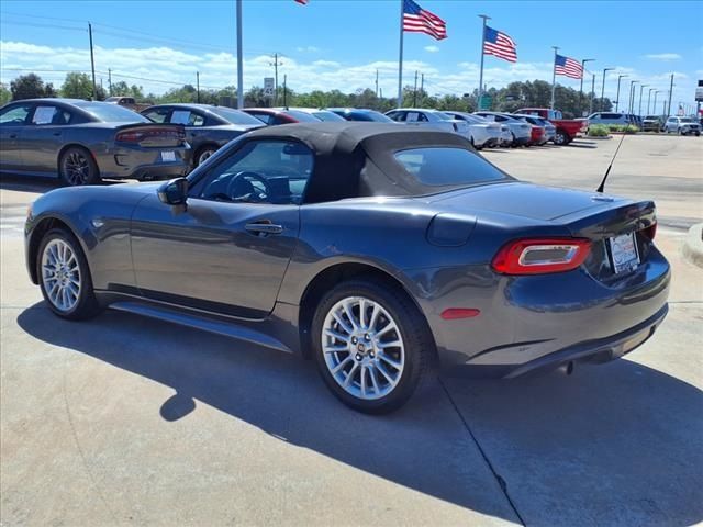 2017 FIAT 124 Spider Classica