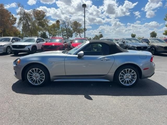 2017 FIAT 124 Spider Classica