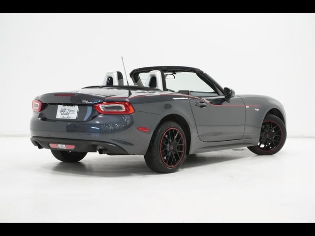 2017 FIAT 124 Spider Classica