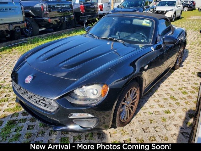 2017 FIAT 124 Spider Classica