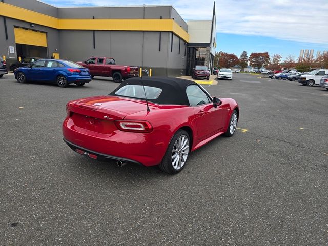 2017 FIAT 124 Spider Lusso