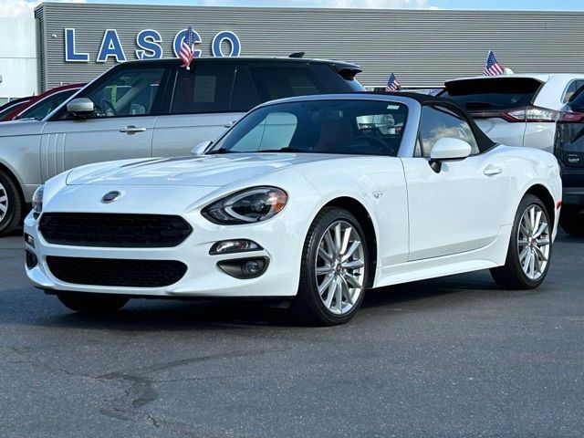 2017 FIAT 124 Spider Lusso