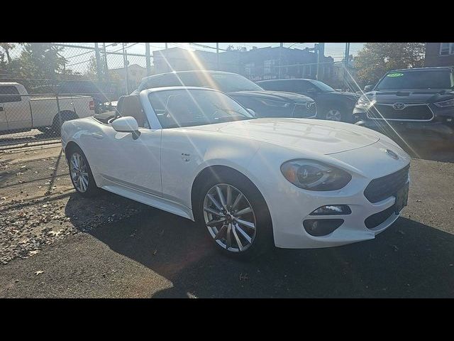 2017 FIAT 124 Spider Lusso