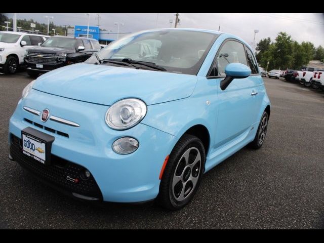 2017 FIAT 500e Base