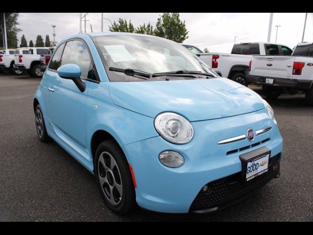 2017 FIAT 500e Base