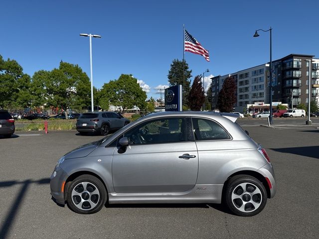 2017 FIAT 500e Base