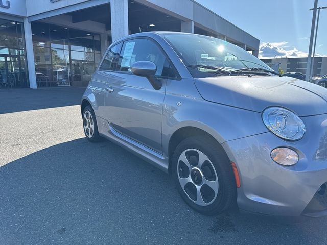 2017 FIAT 500e Base