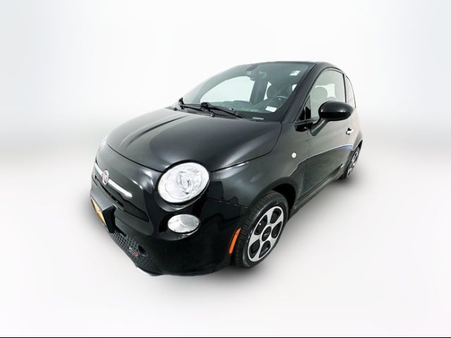 2017 FIAT 500e Base