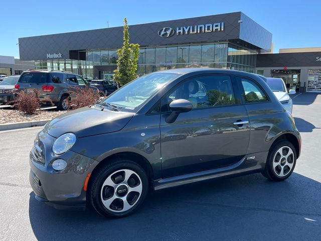 2017 FIAT 500e Base