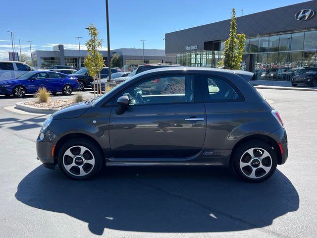 2017 FIAT 500e Base