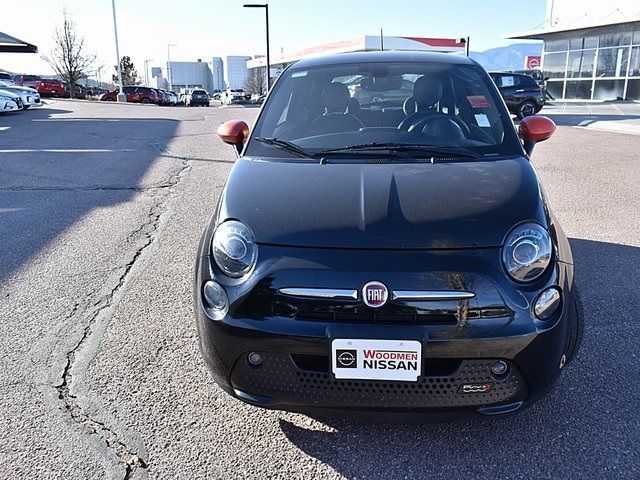 2017 FIAT 500e Base