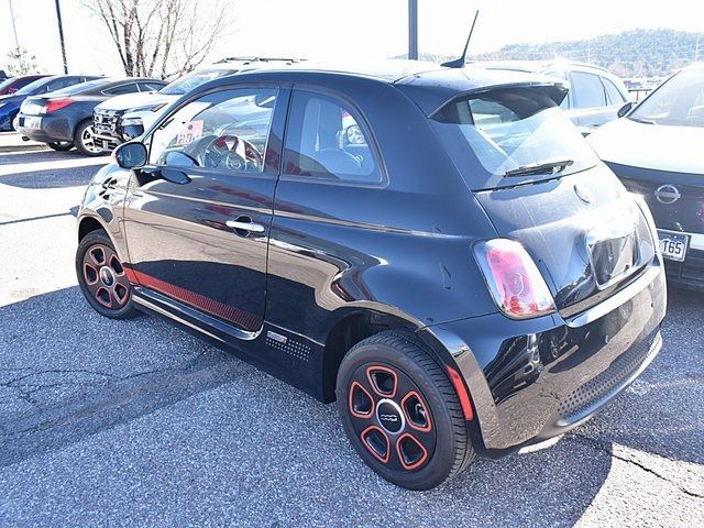 2017 FIAT 500e Base