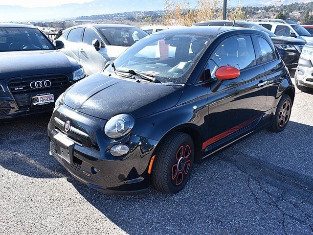 2017 FIAT 500e Base