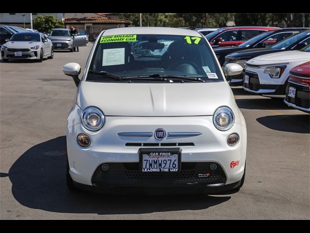 2017 FIAT 500e Base