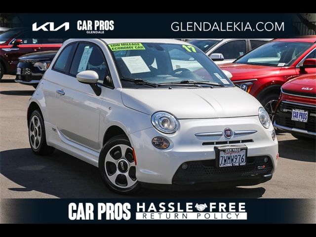 2017 FIAT 500e Base