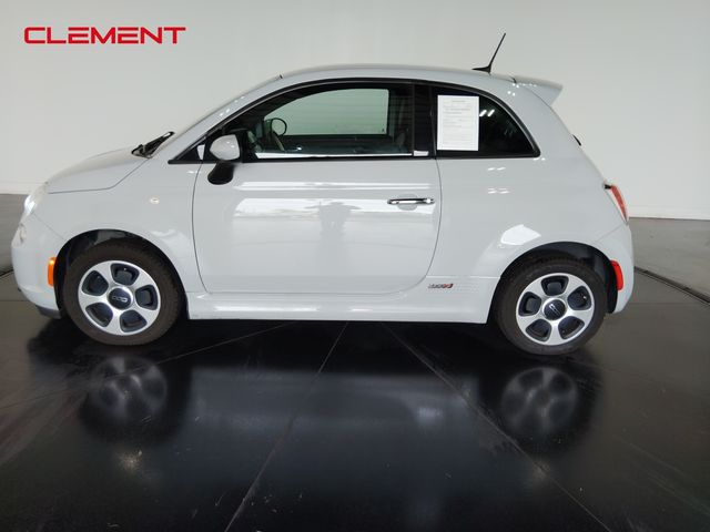 2017 FIAT 500e Base