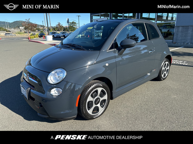 2017 FIAT 500e Base