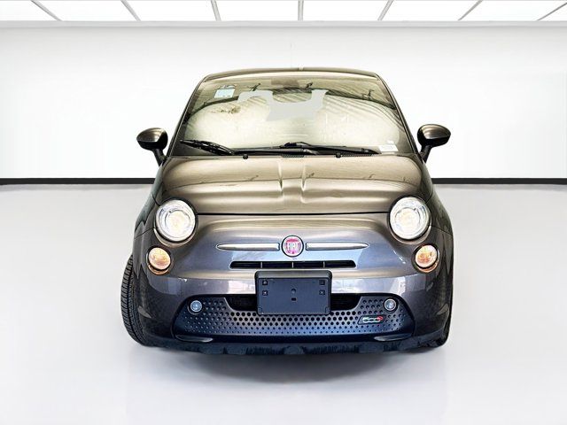 2017 FIAT 500e Base
