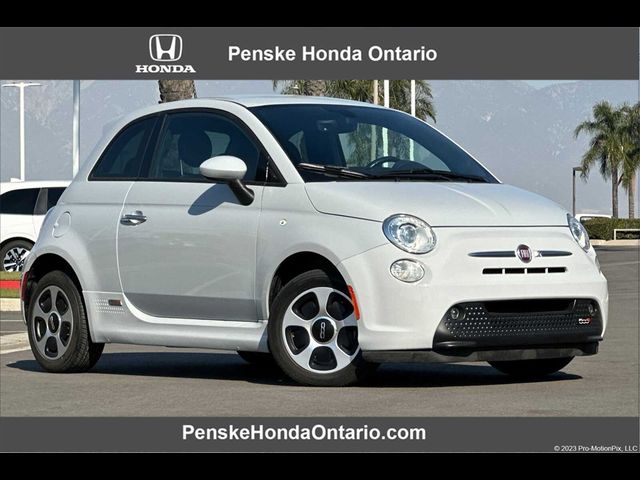 2017 FIAT 500e Base