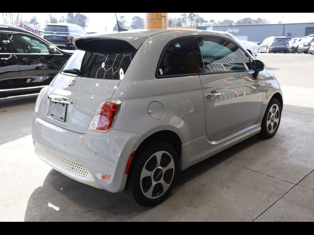 2017 FIAT 500e Base