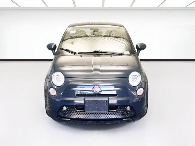 2017 FIAT 500e Base
