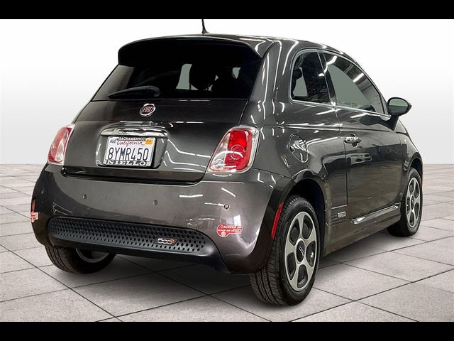 2017 FIAT 500e Base
