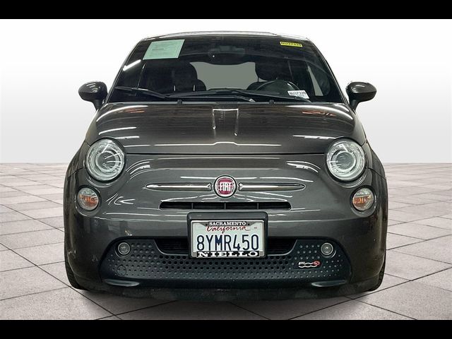 2017 FIAT 500e Base