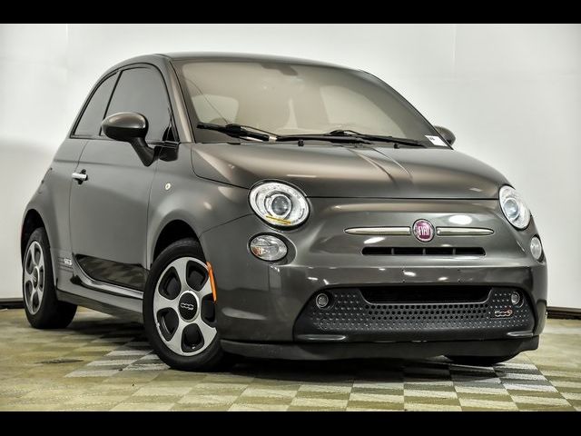 2017 FIAT 500e Base