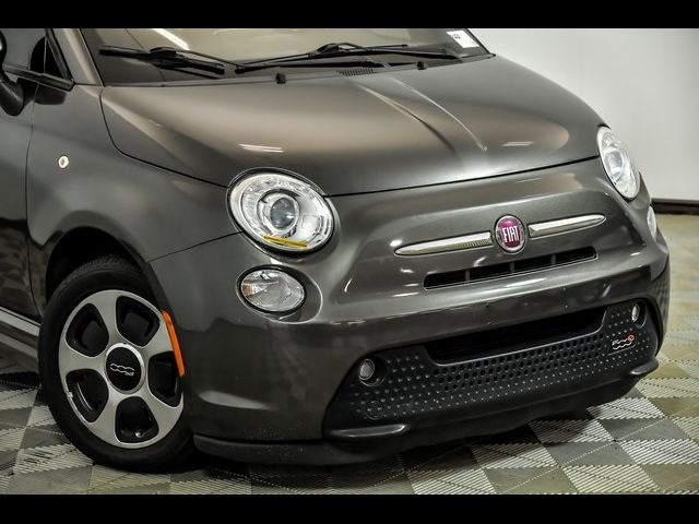 2017 FIAT 500e Base