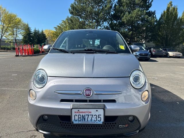 2017 FIAT 500e Base