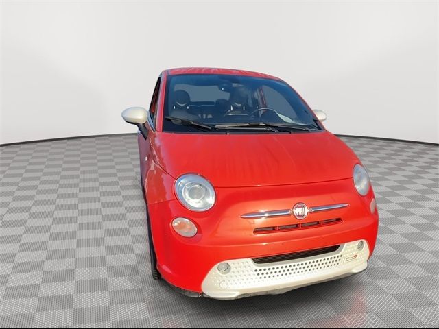 2017 FIAT 500e Base