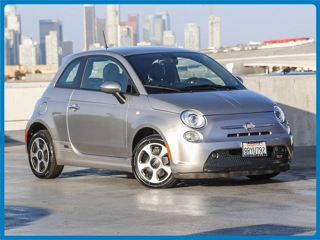 2017 FIAT 500e Base