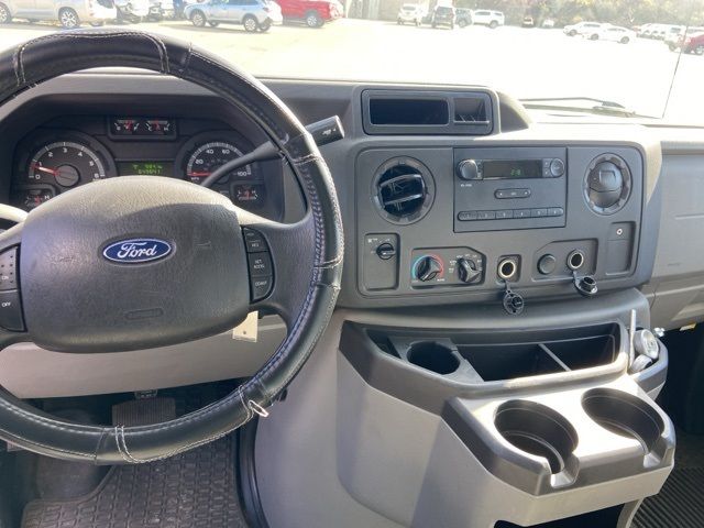 2017 Ford E-Series Base